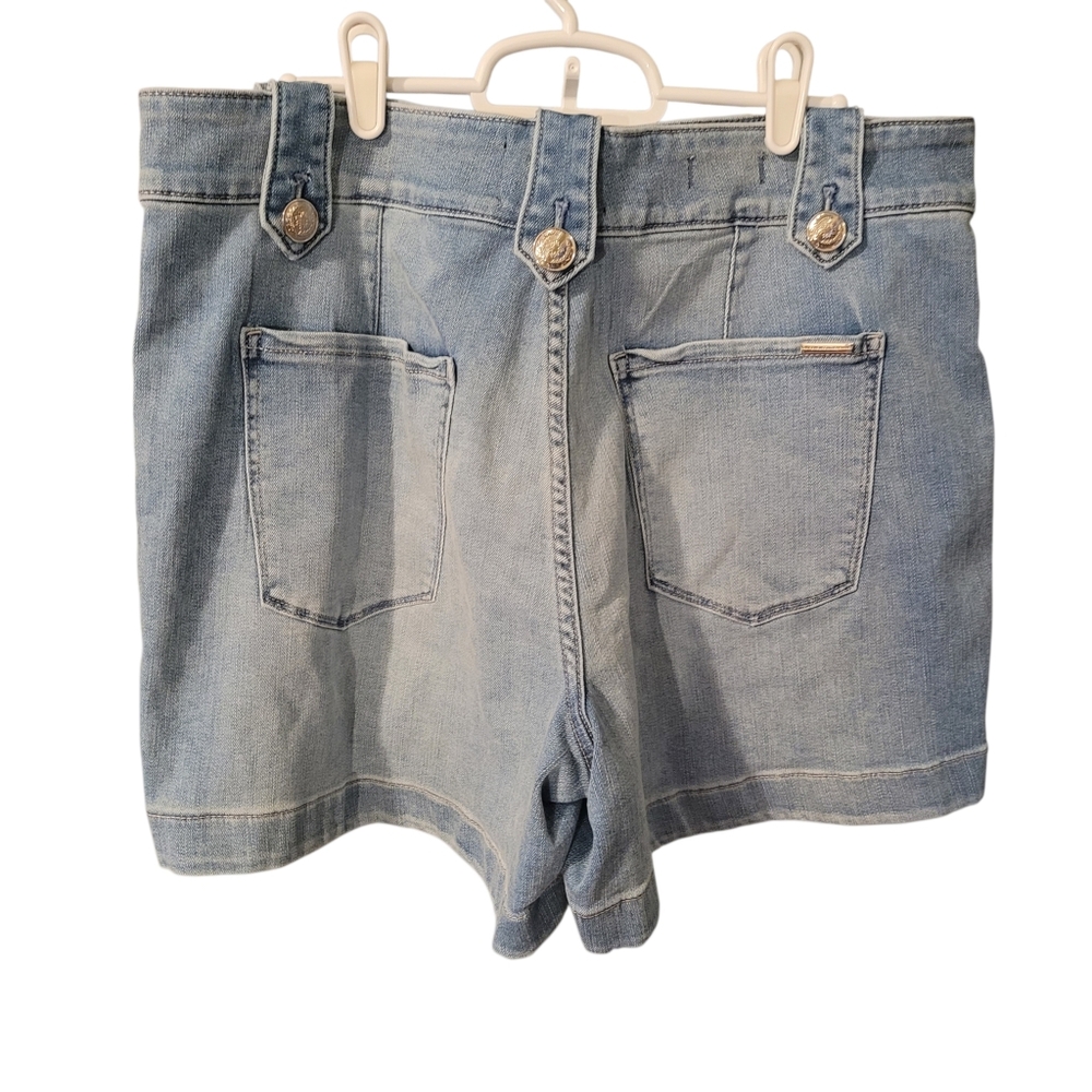 WHBM High Rise 5 Inch Everyday Soft denim shorts - 14.        M64 - Picture 7 of 9